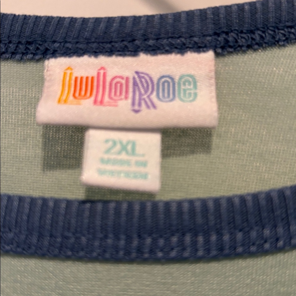 LuLaRoe Mint Green Top with Blue Trim 2x - Picture 3 of 4